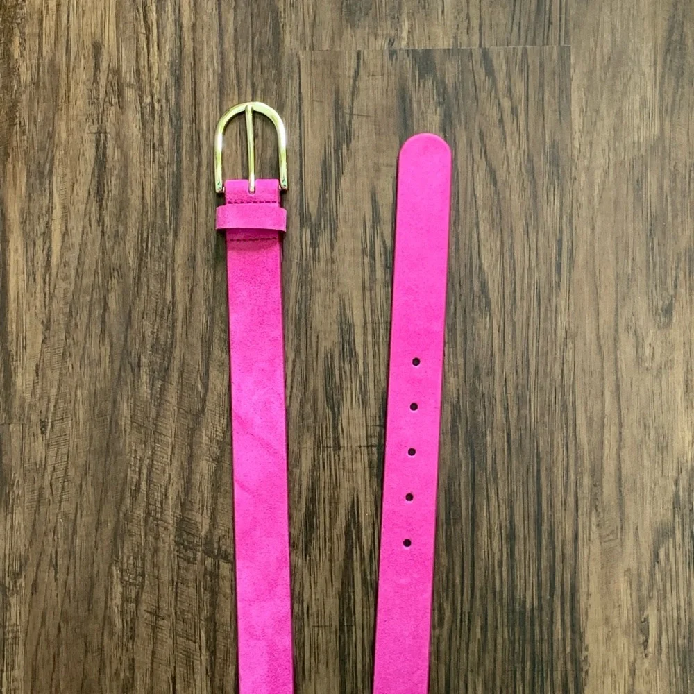 Ann Taylor suede oval buckle belt